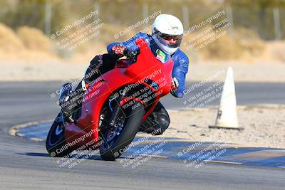 media/Jan-08-2022-SoCal Trackdays (Sat) [[1ec2777125]]/Turn 2 (150pm)/